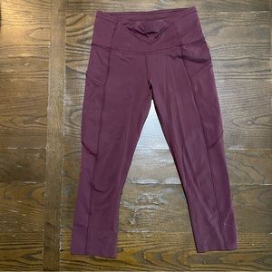 Like new Lululemon capri leggings